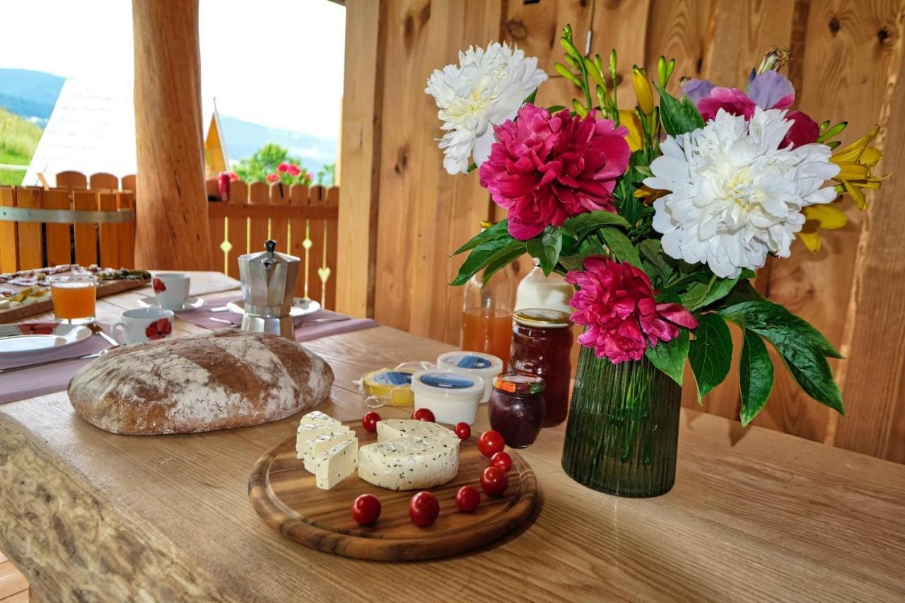 Glamping Brodej Hotel Vitanje Exterior photo