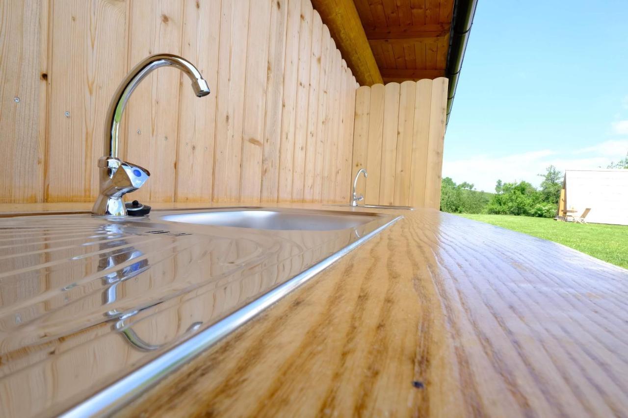 Glamping Brodej Hotel Vitanje Exterior photo